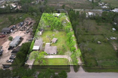 1725 Strawn Road Houston TX 77039