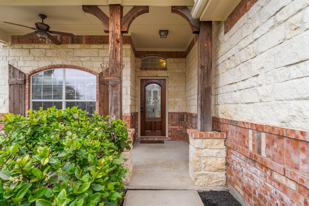 2803 Lockeridge Place Drive