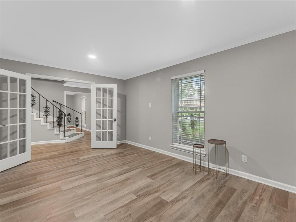 8211 Glencliffe Lane, Houston, Texas image 16