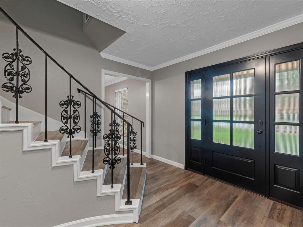 8211 Glencliffe Lane, Houston, Texas image 5