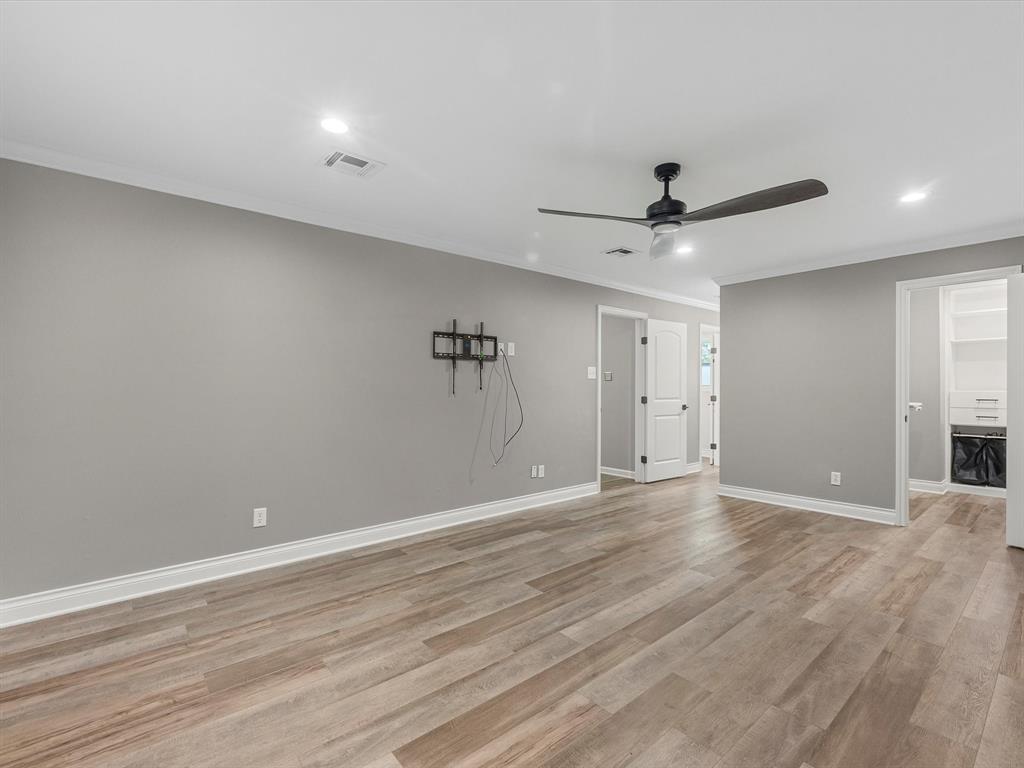 8211 Glencliffe Lane, Houston, Texas image 18