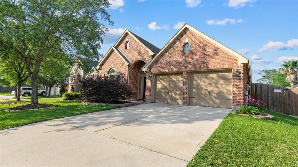 Photo of 13011 Baldwin Hill Court, Houston, TX 77044 (MLS # 62611112)