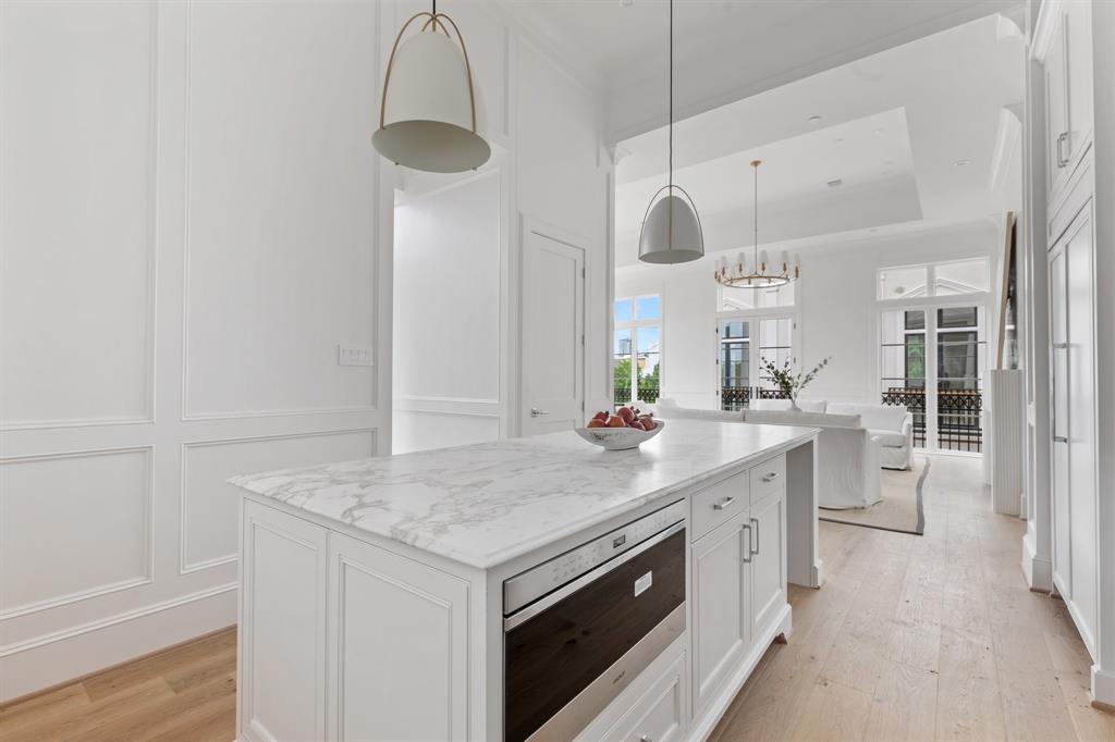 1323 Peden Street, Houston, Texas image 16