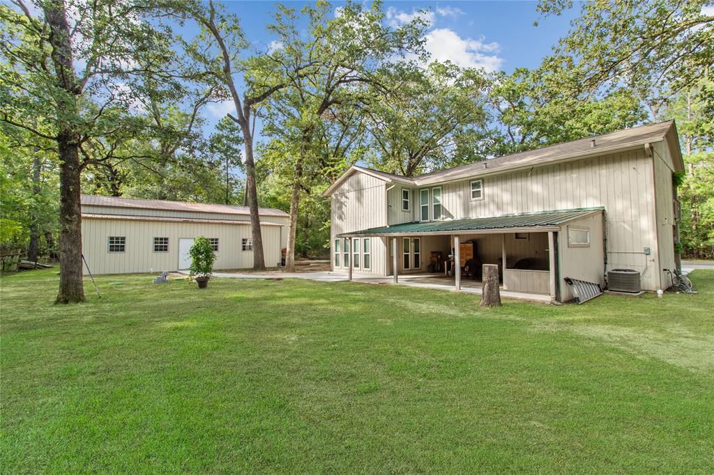 Photo 13 of 48 of 21 Red Oak Circle house