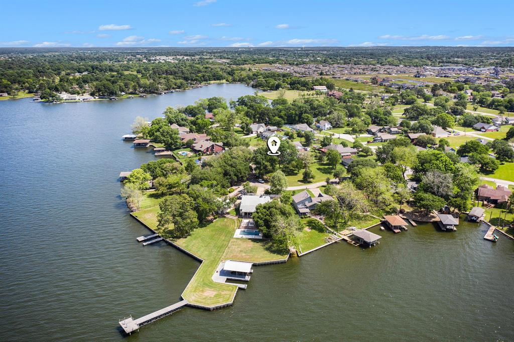 13365 Hawthorne Drive, Willis, Texas image 39
