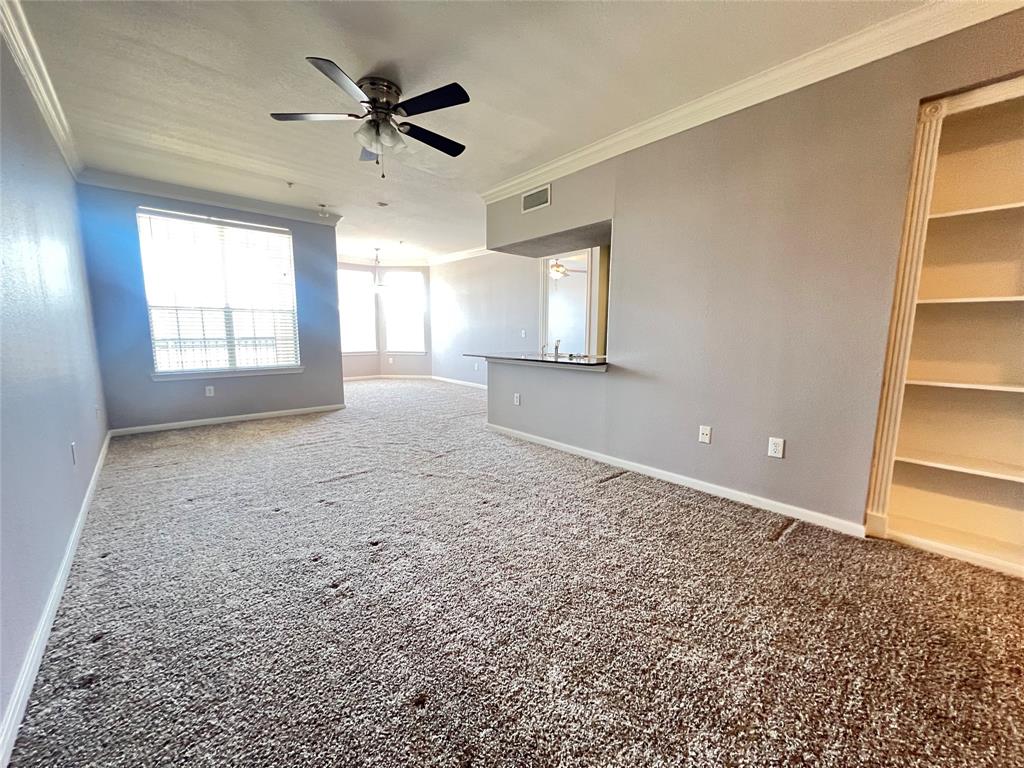 7575 Kirby Drive 2208