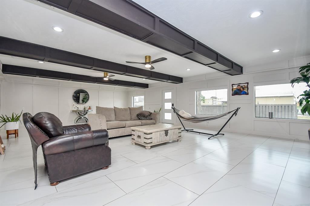 4615 W Walnut Street, Pearland, Texas image 6