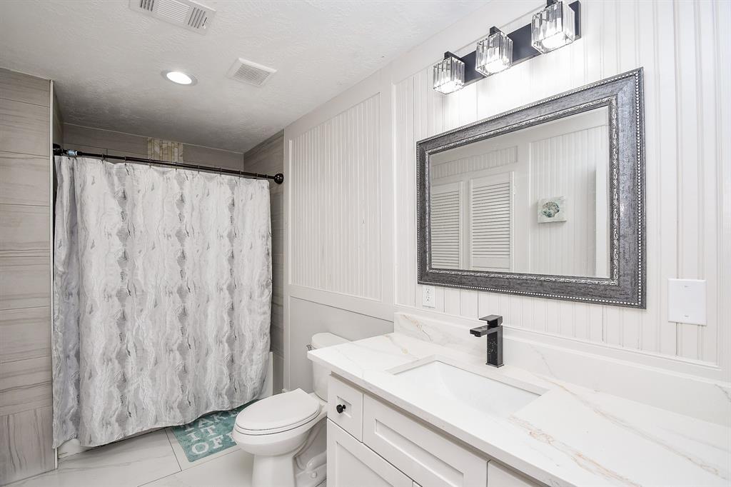 4615 W Walnut Street, Pearland, Texas image 22