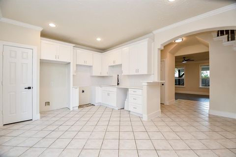 Duplex in Houston TX 5241 Ridgevan Drive 22.jpg