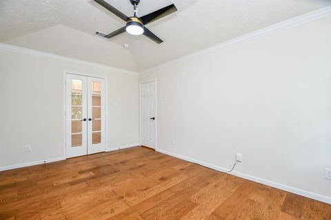 Duplex in Houston TX 5241 Ridgevan Drive 14.jpg