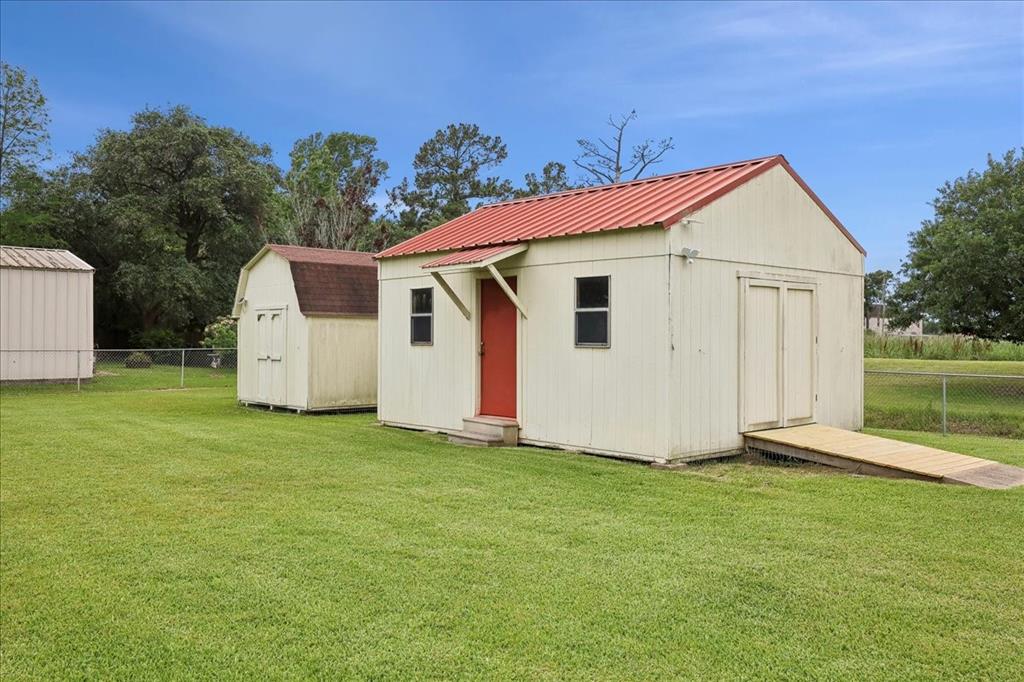 985 Sunnyside Dr Dr, Bridge City, Texas image 40