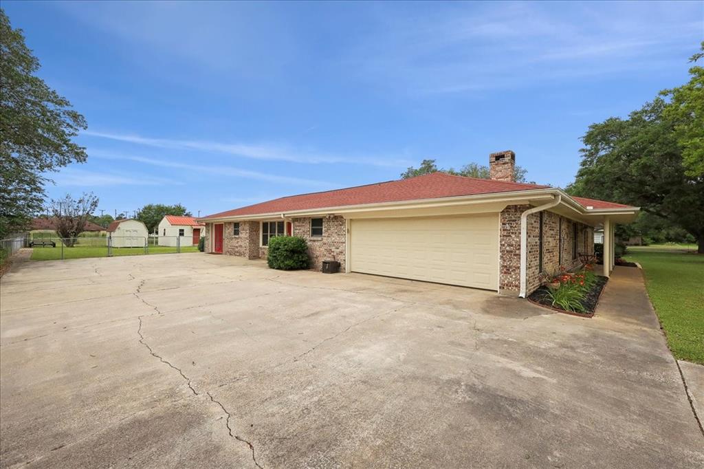 985 Sunnyside Dr Dr, Bridge City, Texas image 5