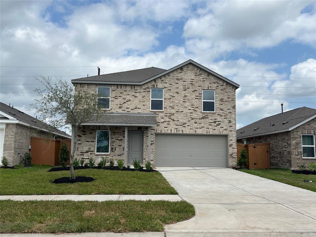 8023 Mystic Topaz Drive, Rosharon, Texas image 6