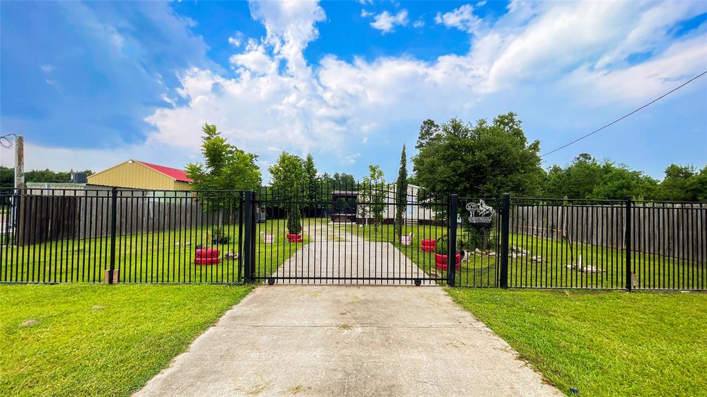 37 County Road 3479j, Cleveland, Texas image 16