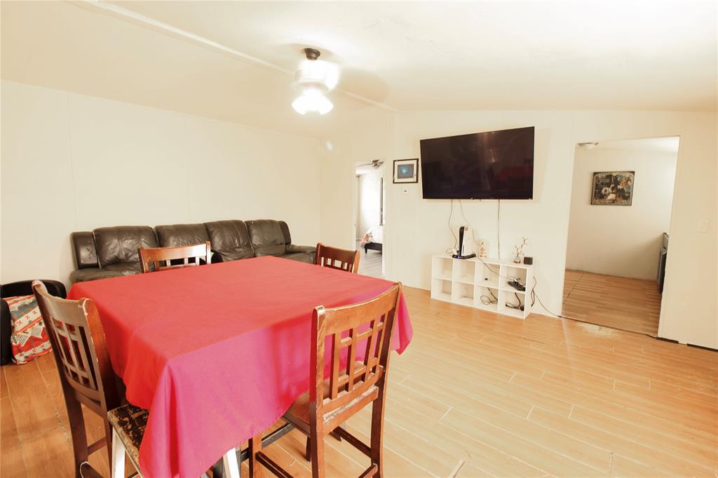 37 County Road 3479j, Cleveland, Texas image 3