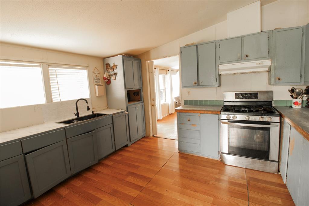 37 County Road 3479j, Cleveland, Texas image 11