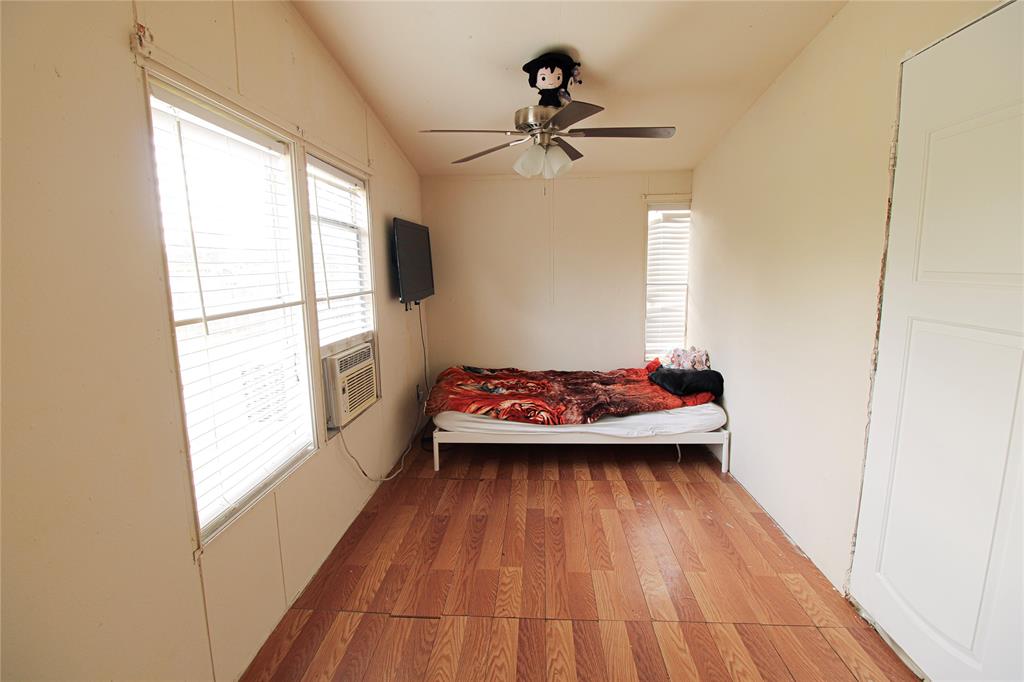 37 County Road 3479j, Cleveland, Texas image 12