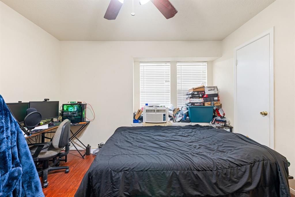1881 Country Village Boulevard #B, Humble, Texas image 9