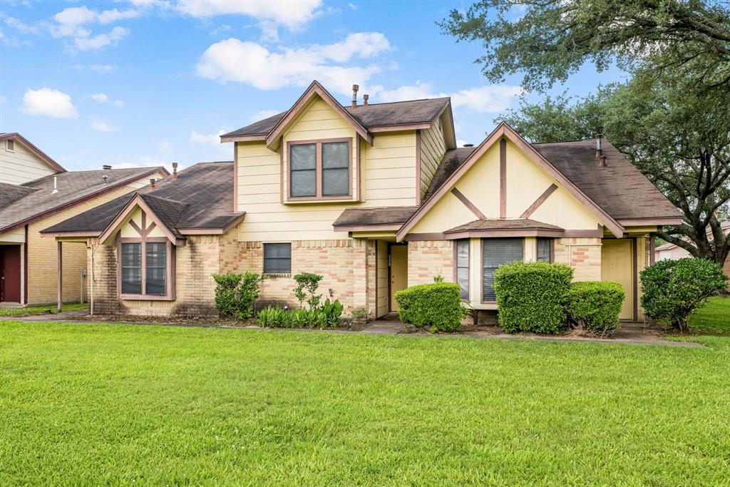 1881 Country Village Boulevard #B, Humble, Texas image 1
