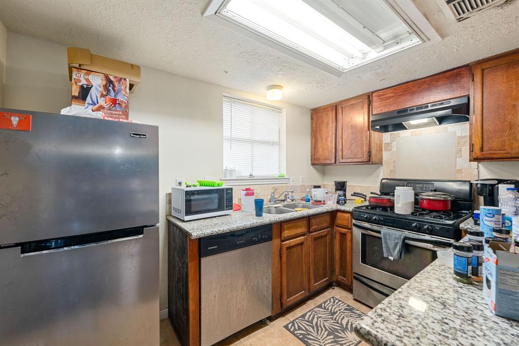 1881 Country Village Boulevard B