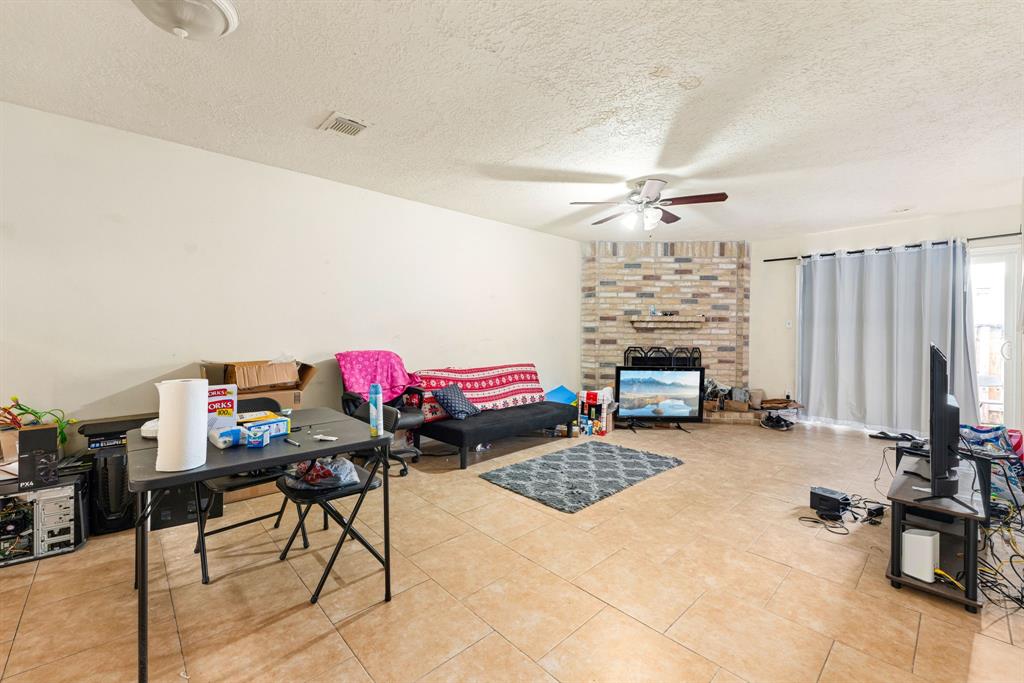 1881 Country Village Boulevard B