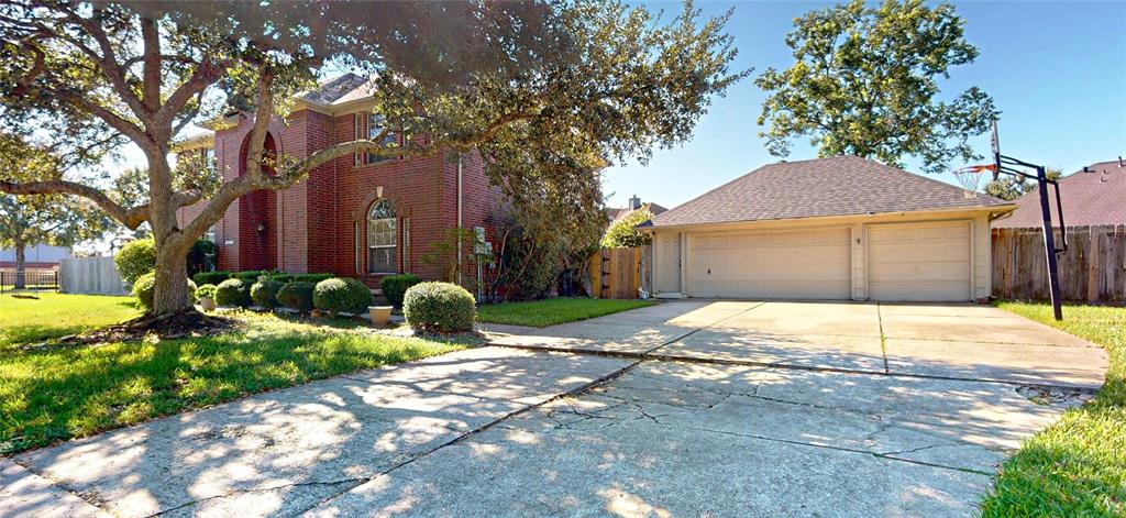 16010 Blue Mesa Ridge Drive, Friendswood, Texas image 2