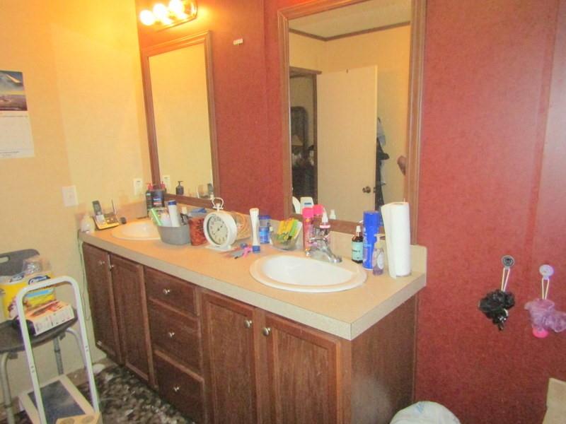 1541 S Sycamore Street, Crockett, Texas image 15