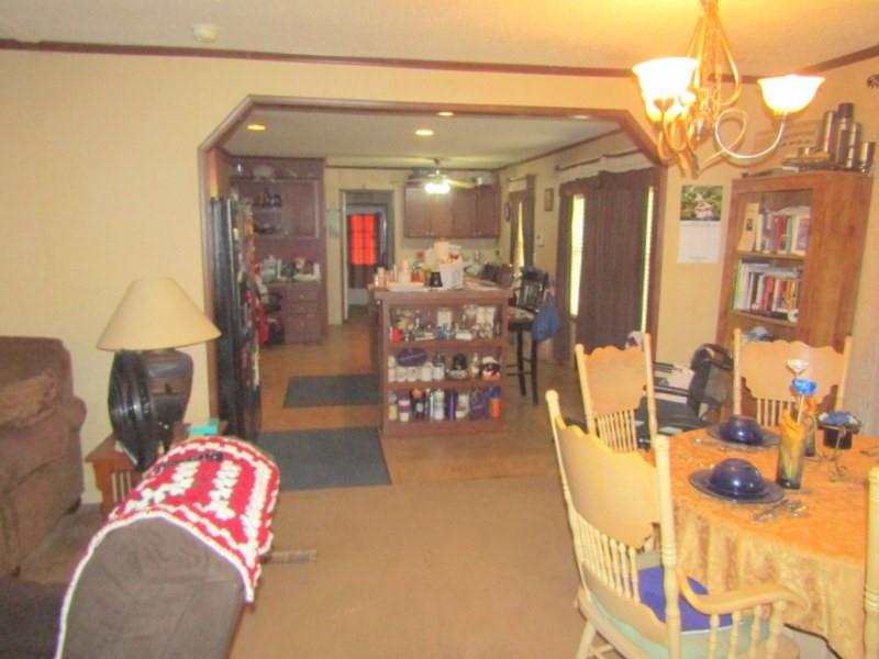 1541 S Sycamore Street, Crockett, Texas image 8