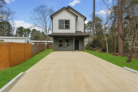 9792 Black Gum Willis TX 77318