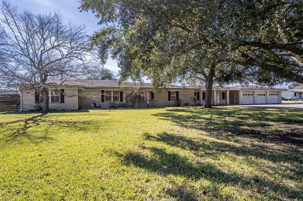 1510 E Archer Road, Baytown, Texas image 3