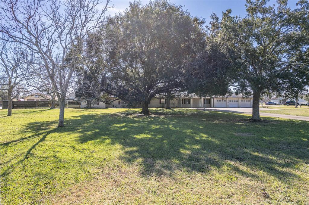 1510 E Archer Road, Baytown, Texas image 6