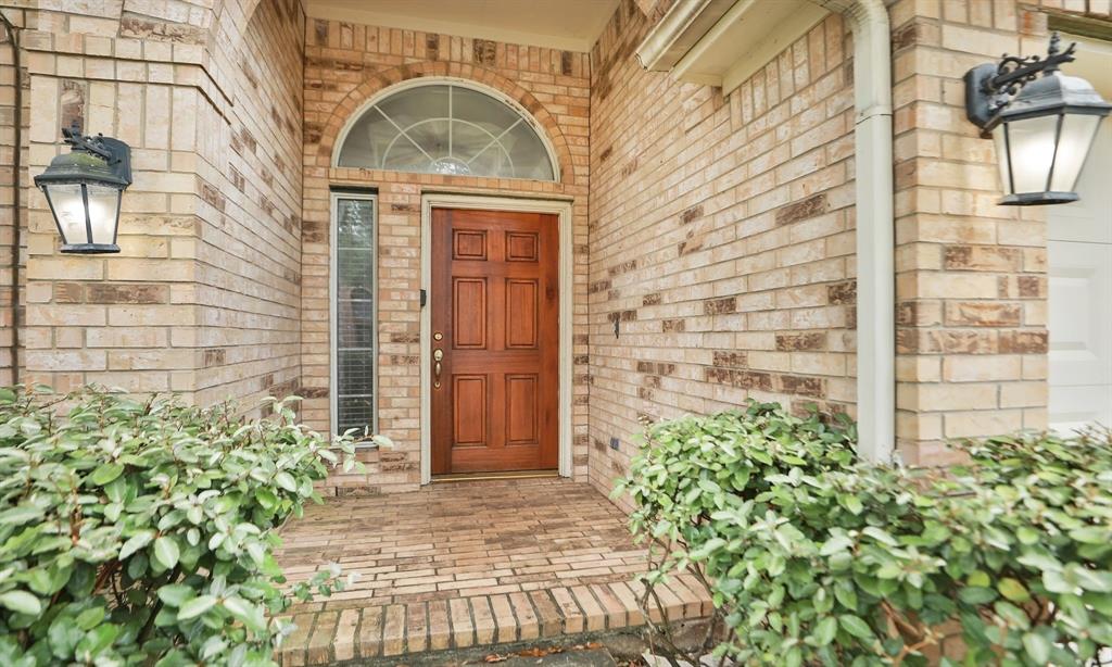 3904 Travis Lake Court, Pearland, Texas image 5