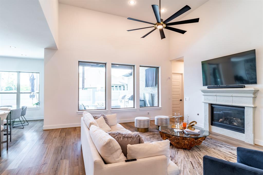 2203 Fenn Dale Court, Richmond, Texas image 3