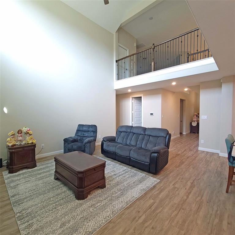 1899 Canyon Live Oak Street