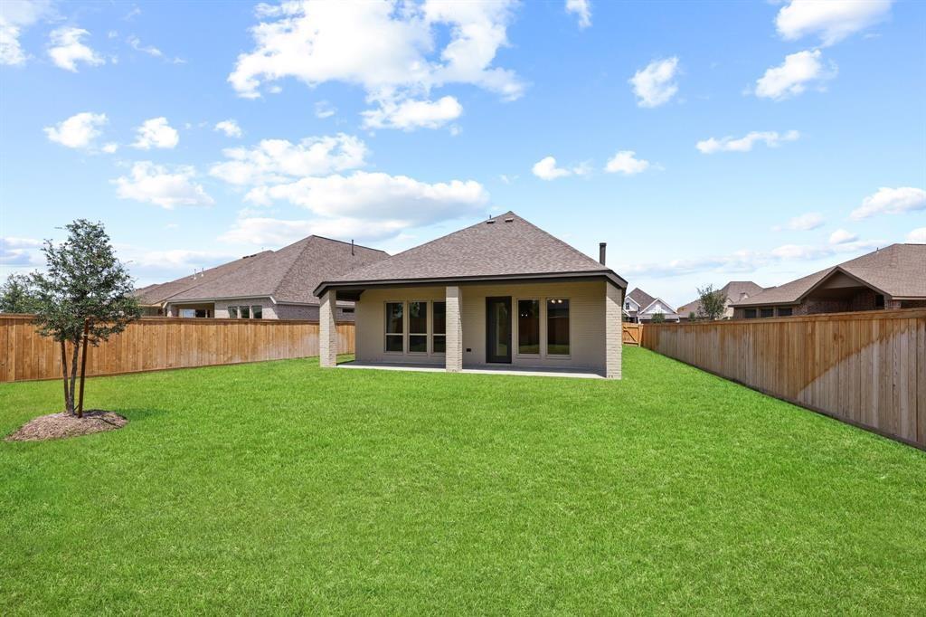 18511 Wolf Mountain Lane, Cypress, Texas image 32