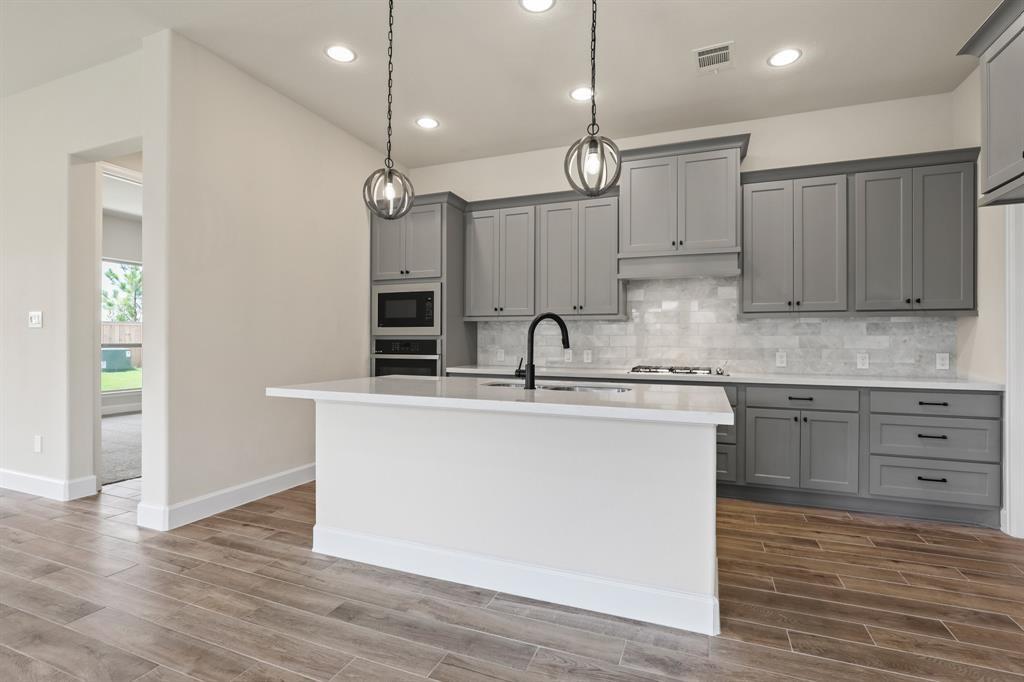18511 Wolf Mountain Lane, Cypress, Texas image 23