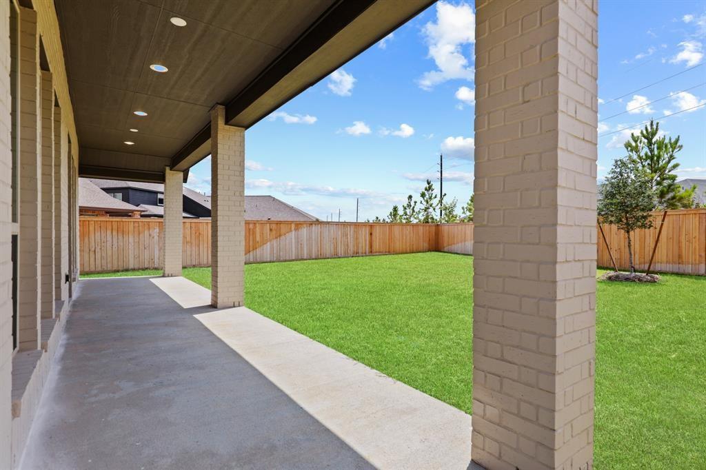 18511 Wolf Mountain Lane, Cypress, Texas image 35