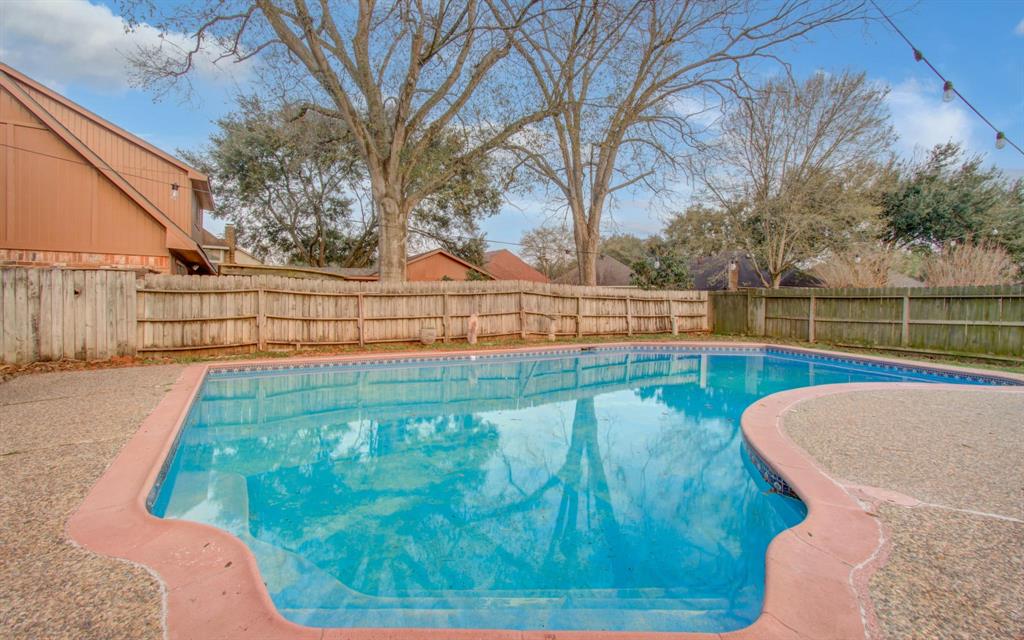 15623 Ensenada Drive, Houston, Texas image 1