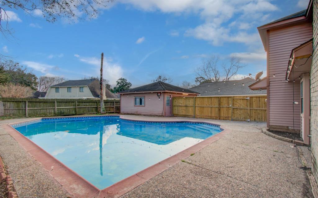 15623 Ensenada Drive, Houston, Texas image 3