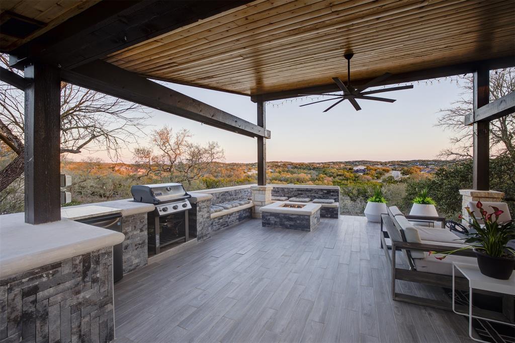 359 Cambridge Drive, New Braunfels, Texas image 3