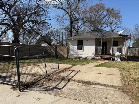 Photo of 1304 Wellington Avenue, Bryan, TX 77803 (MLS # 40730499)