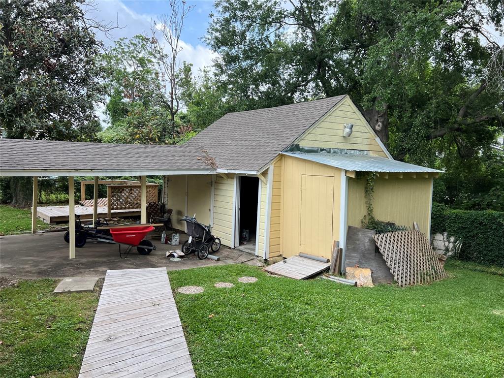 1836 Matamoras Street, Houston, Texas image 7