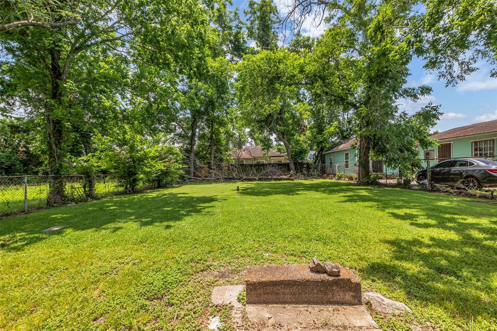 4012 Jewel Street, Houston, Texas image 2