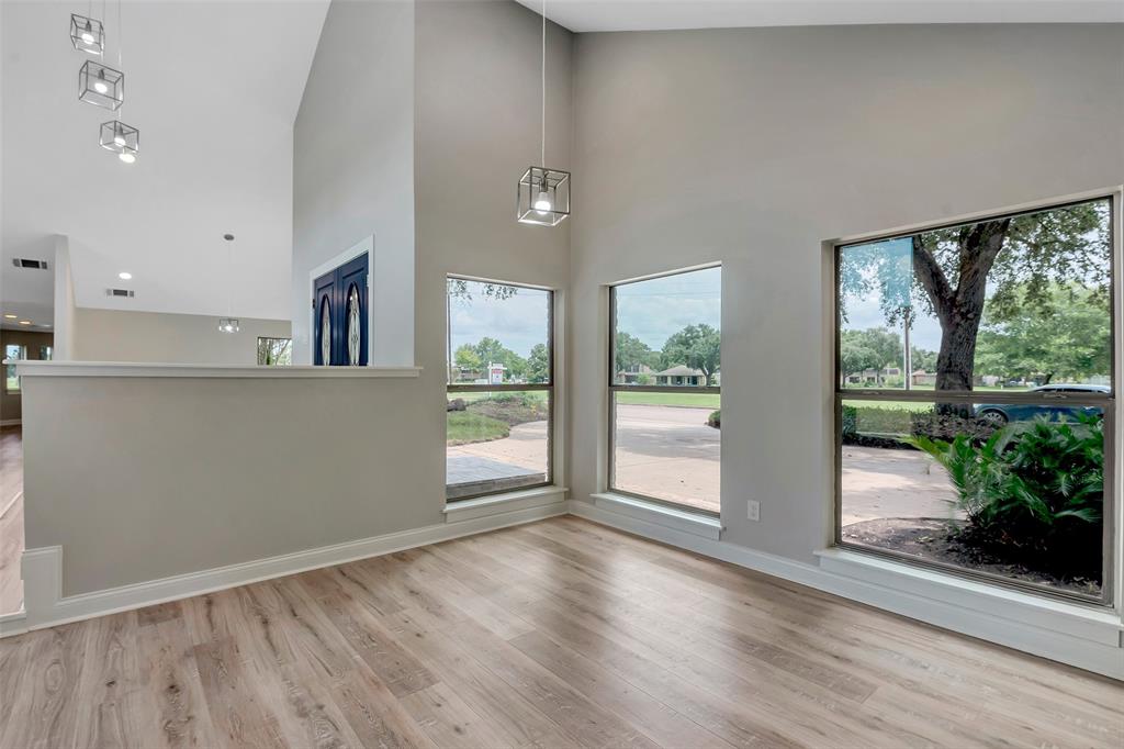 2702 Fairway Drive, Sugar Land, Texas image 10