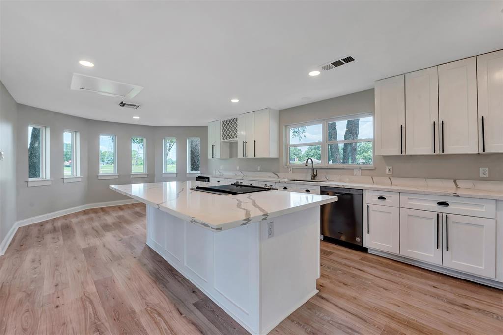 2702 Fairway Drive, Sugar Land, Texas image 12