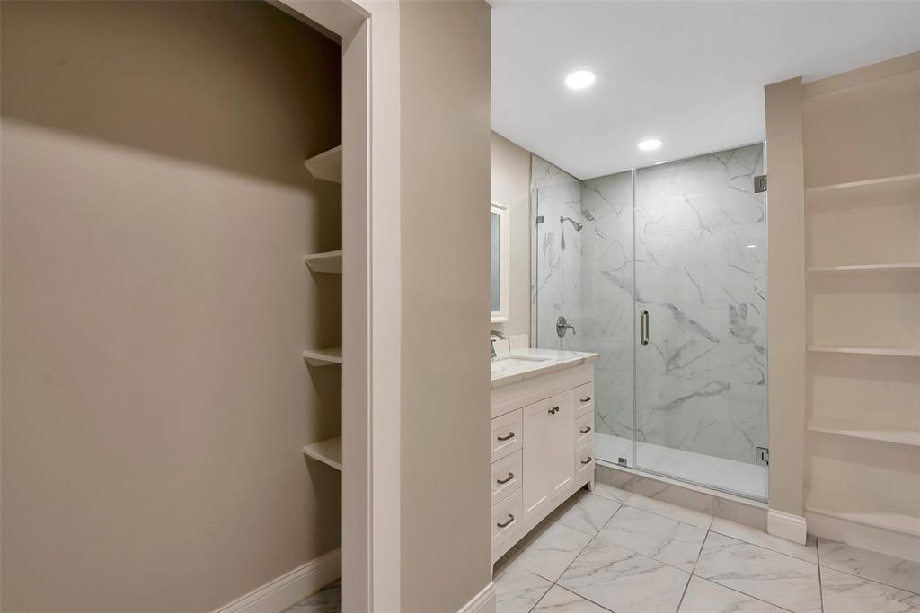 2702 Fairway Drive, Sugar Land, Texas image 30
