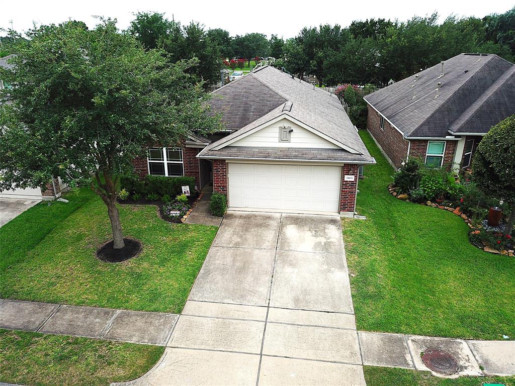 24631 Lakecrest Town Drive