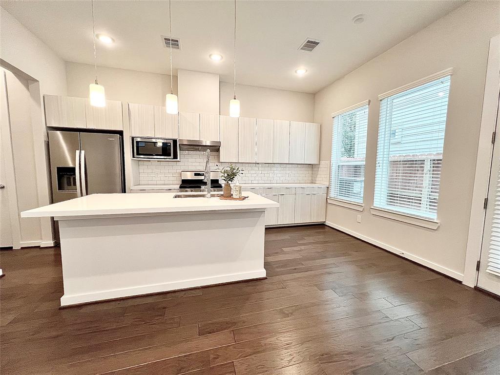 613 Thornton Oaks Lane