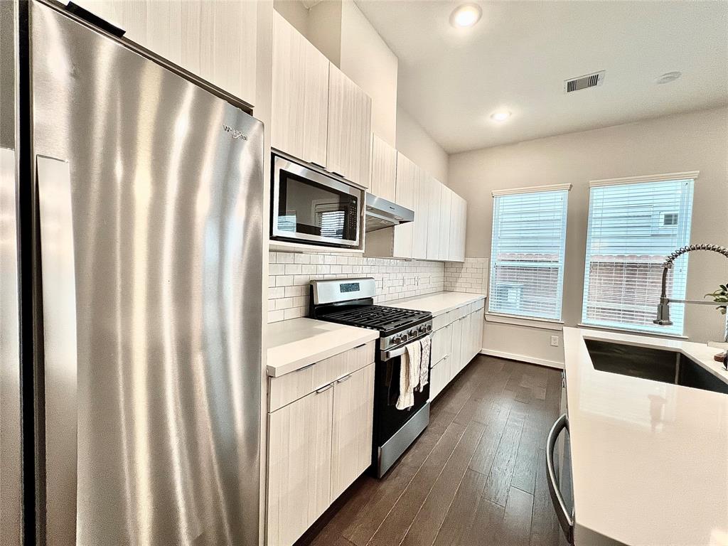 613 Thornton Oaks Lane