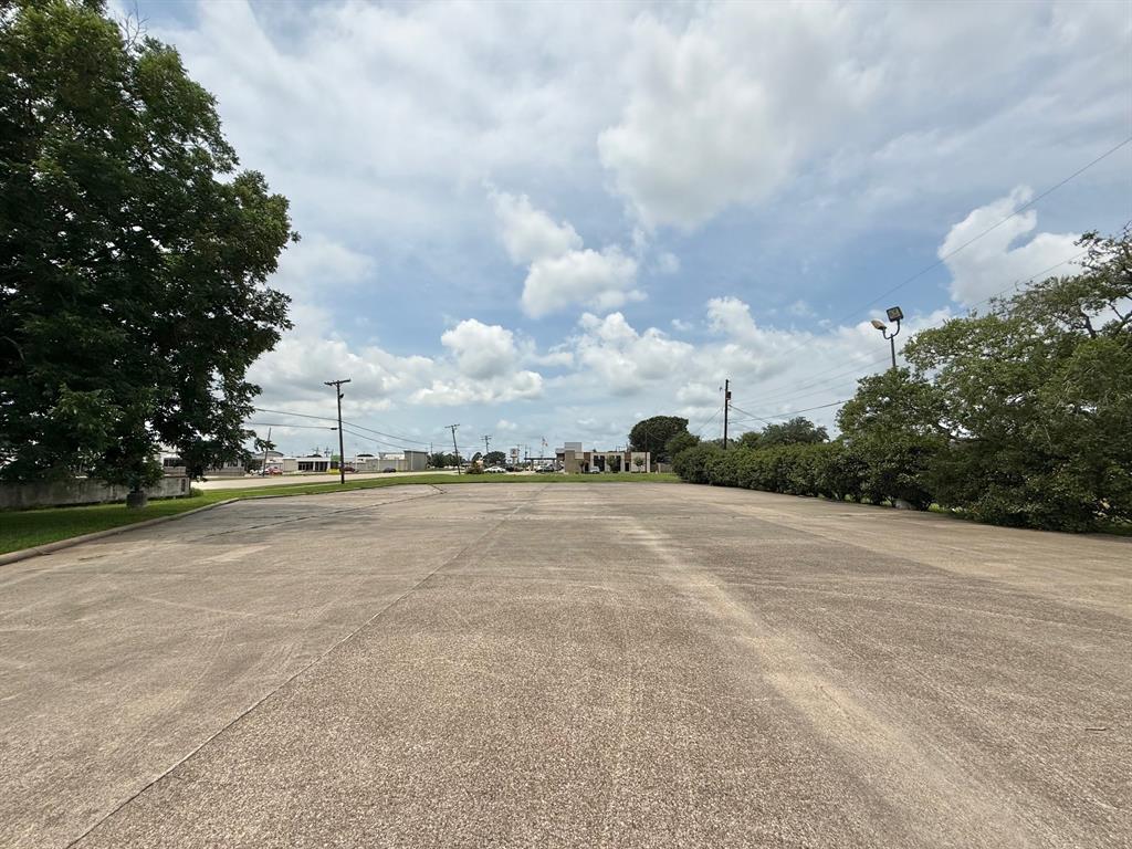 2702 Nall Street, Port Neches, Texas image 8